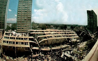 Paseo literario por Tlatelolco recordando el terremoto de 1985
