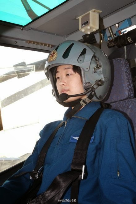 Chinese%2BArmy%2BAviation%2BWZ-10%2Bwoman%2Bpilots%2B1.jpg