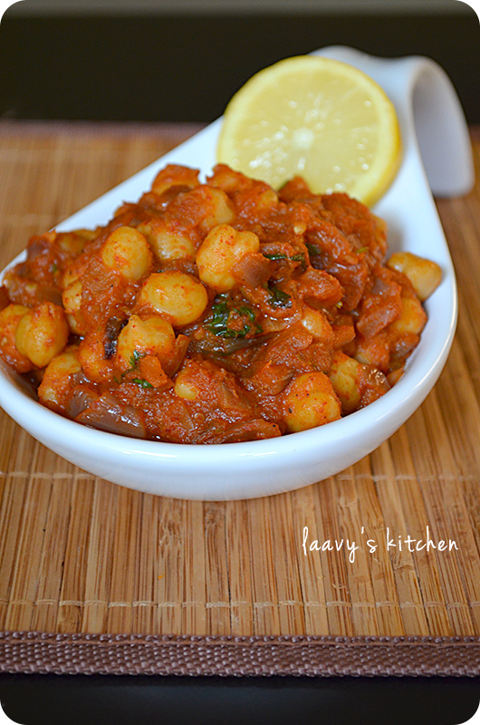 Laavy's Kitchen A food blog by Laavy Channa Masala / Chickpeas or