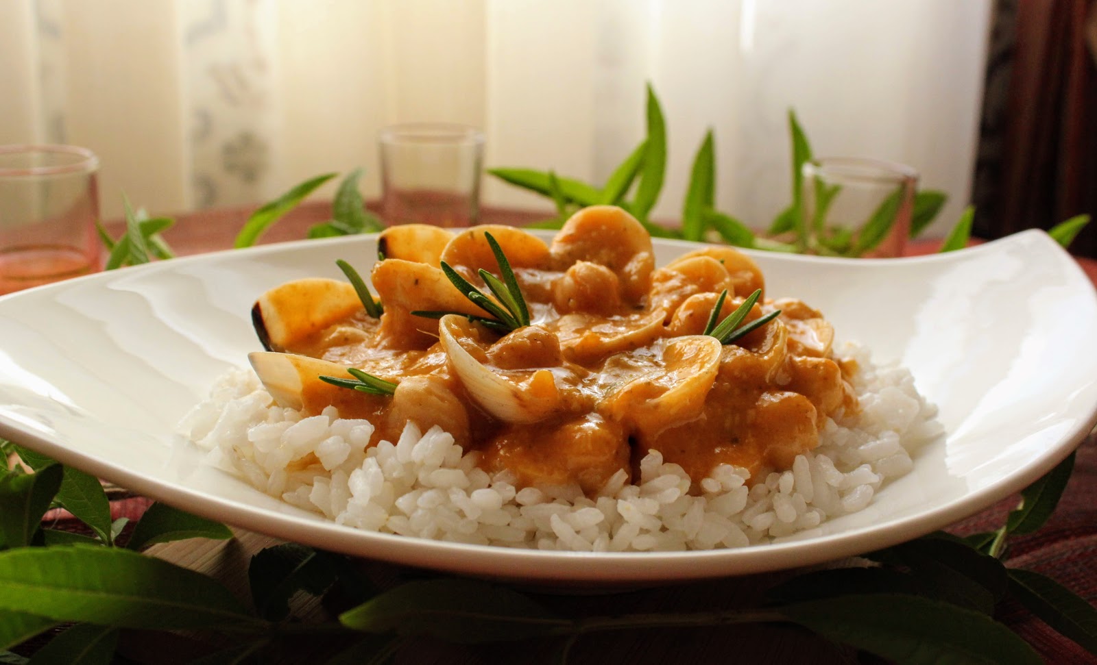 Almejas al Curry con Garbanzos y Arroz Cocinando con las Chachas