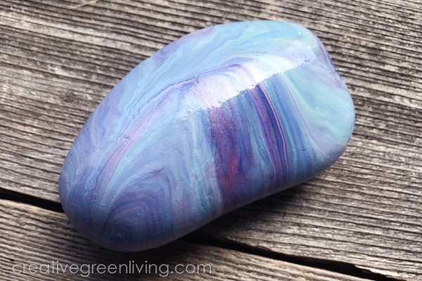 how to marbelize painted rocks