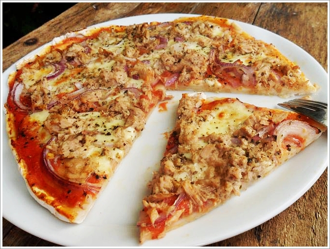 Ein &amp;quot;Männerabend&amp;quot; mit Hausgemachte Glutenfreie Pizza al tonno (Pizza ...