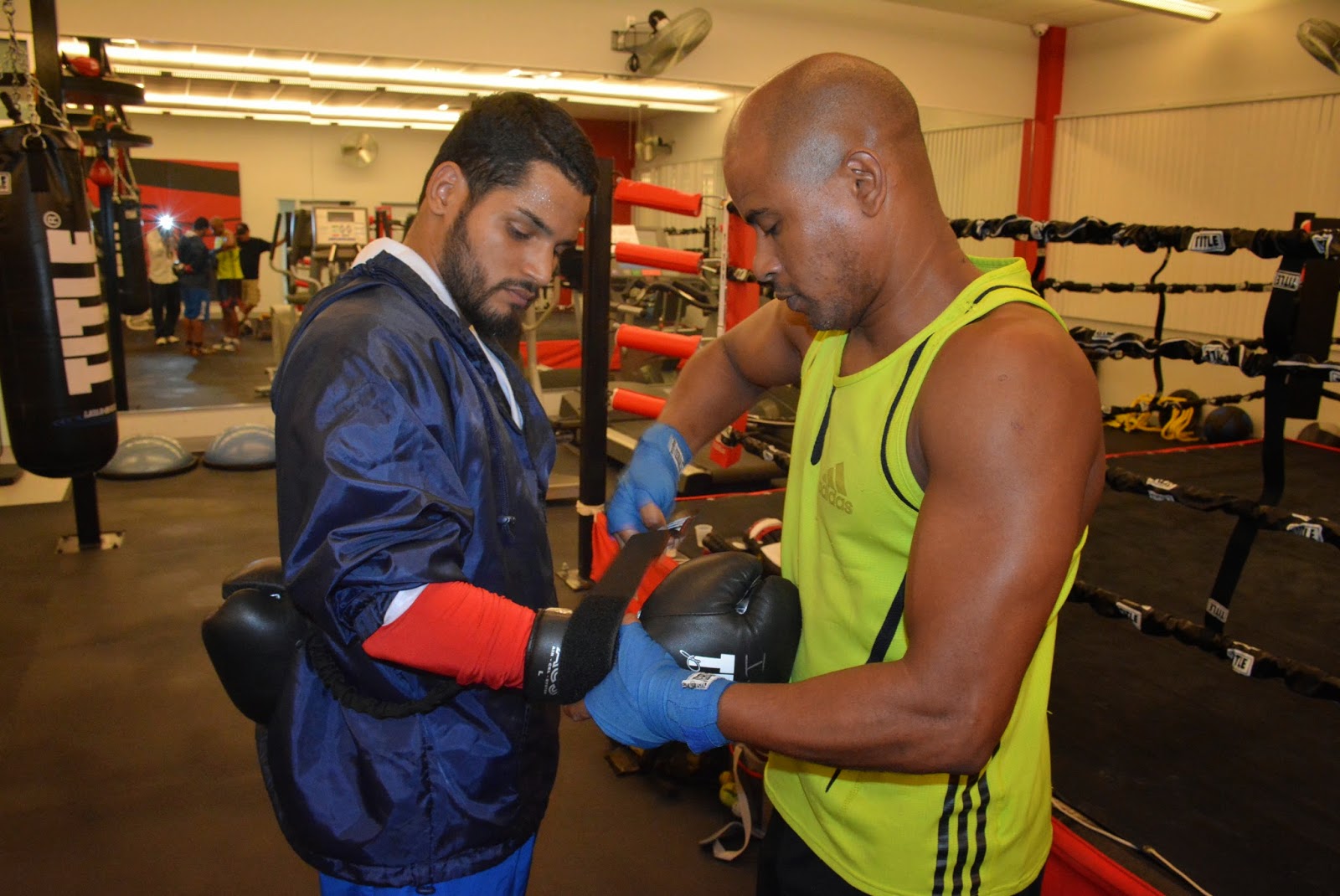 Reysancheznews: Samuel “El Macho” Figueroa firmó con Rivalta Management