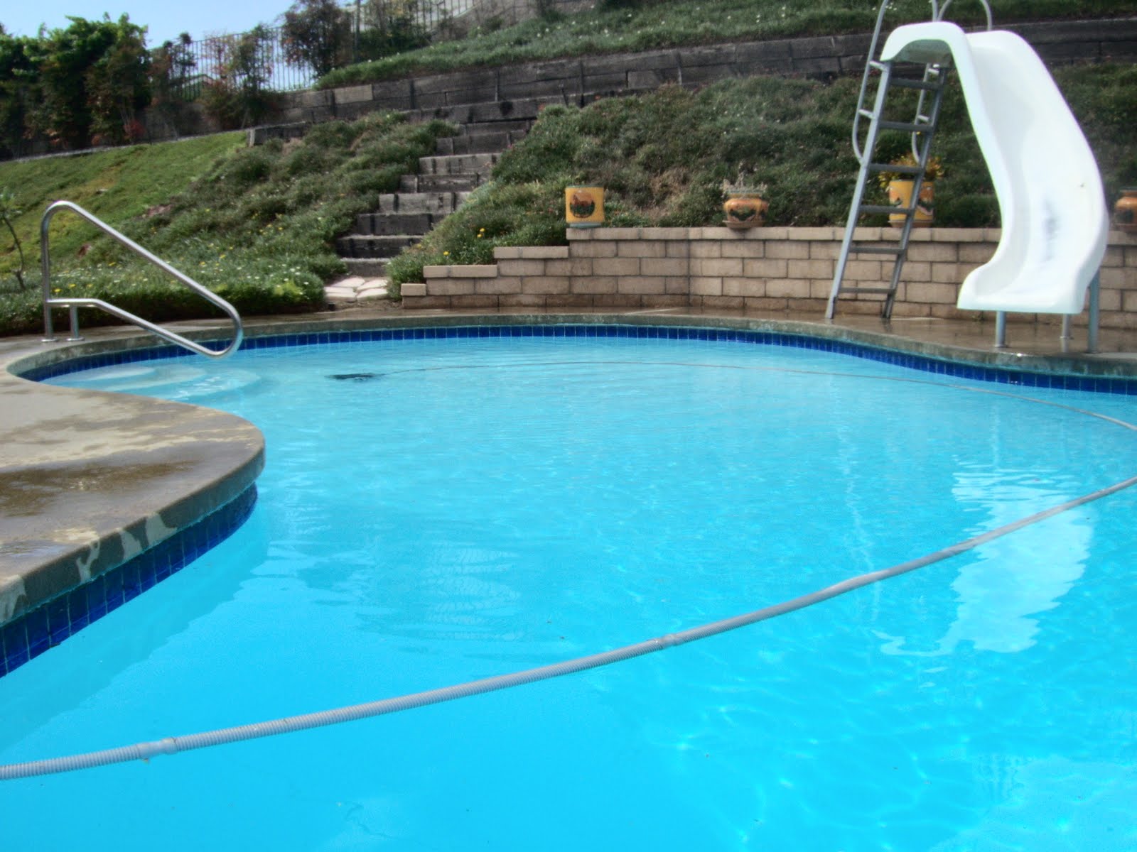 POOL TILE CLEANING PRO (877)8358763 Orange County Los Angeles