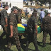 Militar é enterrado com honras e presença de Bolsonaro; 'morreu para fazer Brasil melhor', diz pai