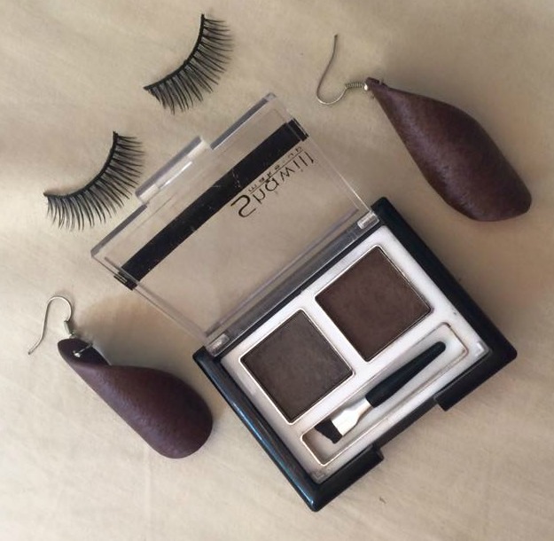 DaintyRemi Shawill Two Way Eyebrow Cake in 001