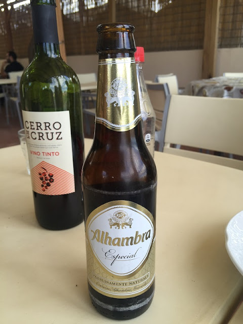 Almuerzos Populares regados con cerveza Alhambra especial Almuerzos Populares regados con cerveza Alhambra especial