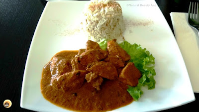 Poulet Chicken Curry at Falaque Restaurant, Nyon