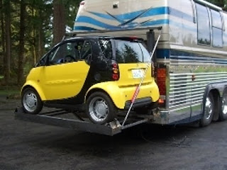 Busforsale.com: Prevost/ Smartcar lift??