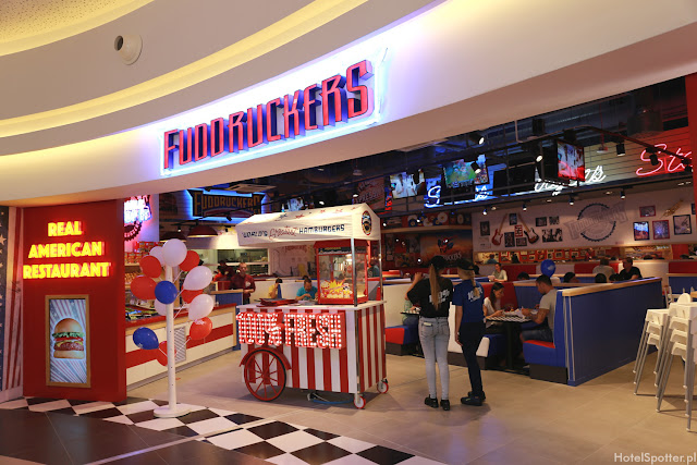 Amerykanska restauracja Fuddruckers Warszawa