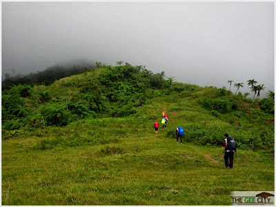 Tribu Tagbu going uphill