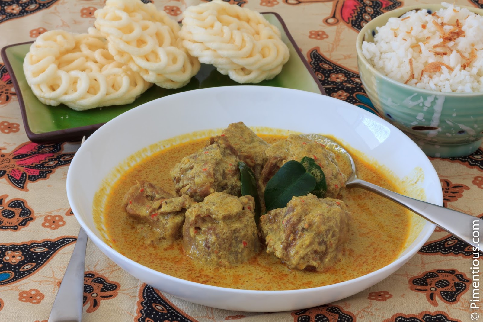 Gulai Buntut (Veal Oxtail Curry) Pimentious