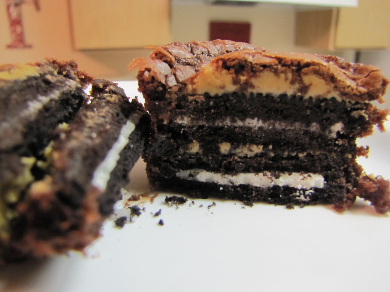 EatYourHeartOut Oreo & Peanut Butter Brownie Cakes