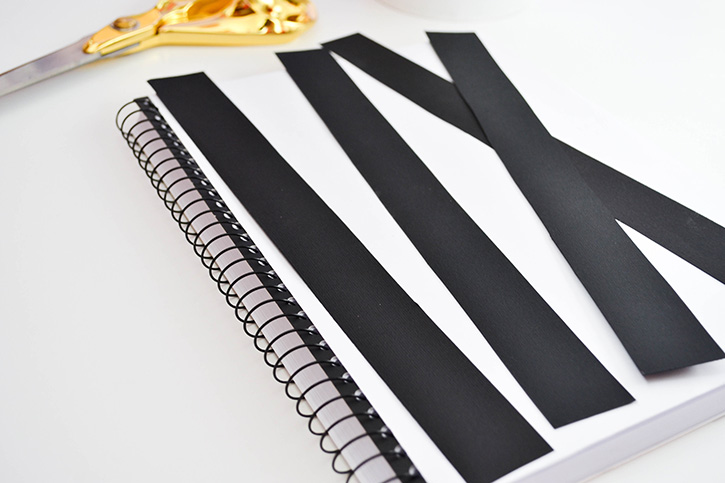 DIY Kate Spade Notebooks can't be easier! #diy #glam #KateSpade #notebooks #easy