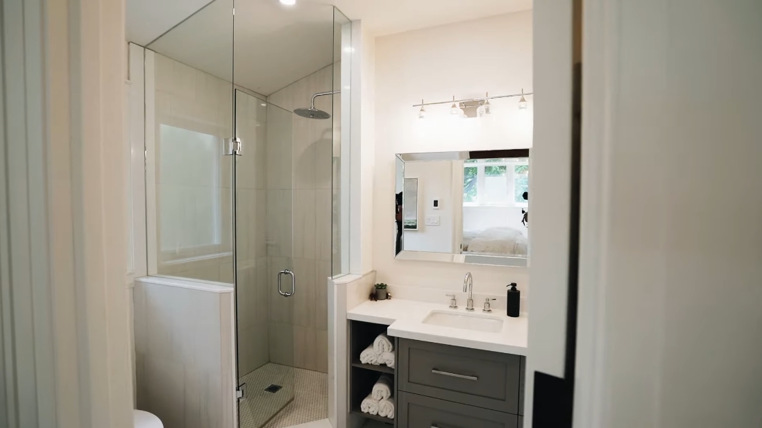 35 Interior Design Photos vs. 37 Coney Rd, Toronto Luxury Home Tour