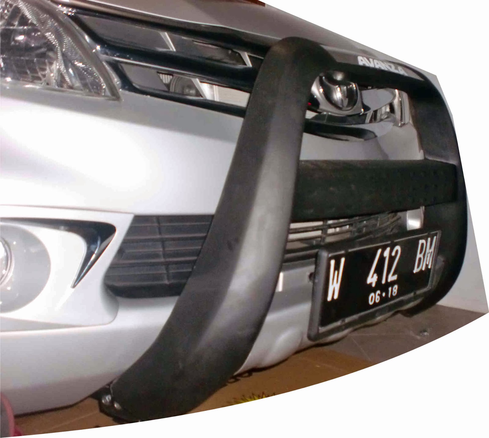 Bumper Depan Bus Pariwisata: Lebih dari Sekadar Estetika, Jaminan Keselamatan dan Identitas