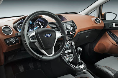 Ford Fiesta 2013 intérieur 
