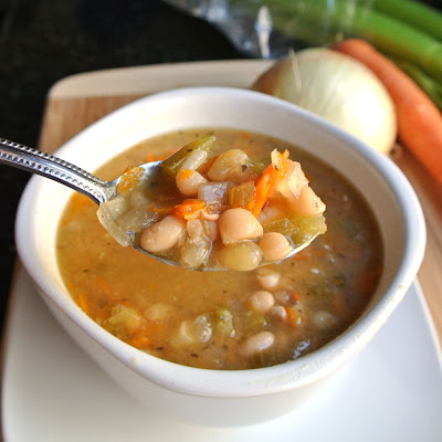 Mom, What's For Dinner?: Crock Pot Navy Bean Soup