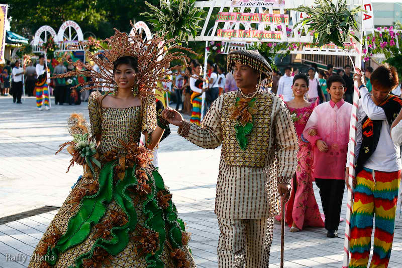 Mga Tradisyon At Mga Kaugalian Ng Pilipino