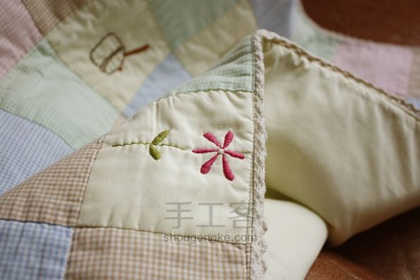  Patchwork Quilt with Embroidery. Лоскутное одеяло с вышивкой