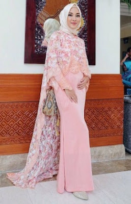 Model baju muslim brokat Model baju muslim brokat