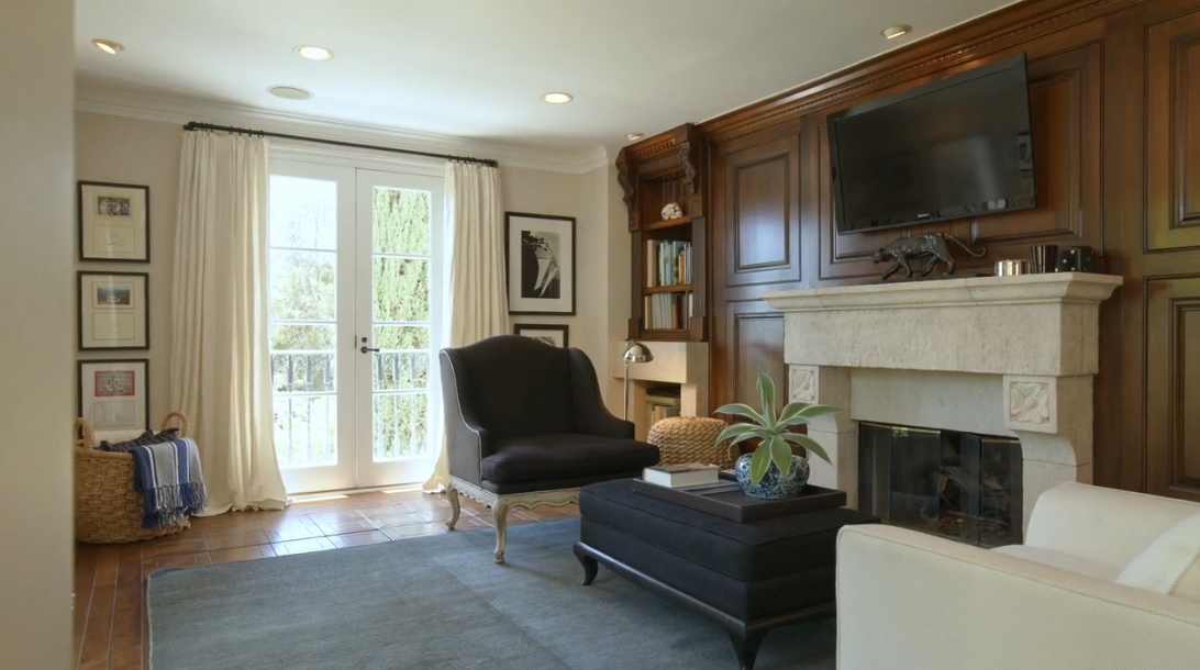25 Photos vs. 721 Dolo Way, Los Angeles Interior Design Luxury Mansion Tour