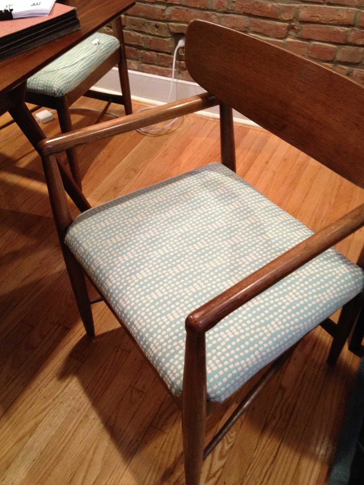 1970 Dogwood Street Dining Chair Fabric Transformation!