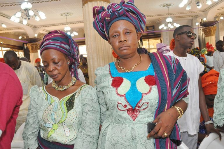 In Pictures: Ajirebi, Peju Ogunmola & Others At Aluwe's Mother's Burial ...