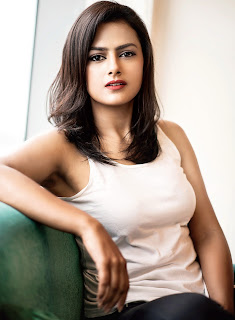 Shraddha Srinath Wiki, Age, Facts, Biography, Height, Weight, Affairs, Net worth & More