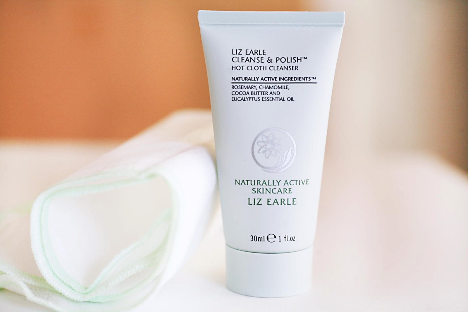 Bubelle Liz Earle Cleanse And Polish Hot Cloth Cleanser