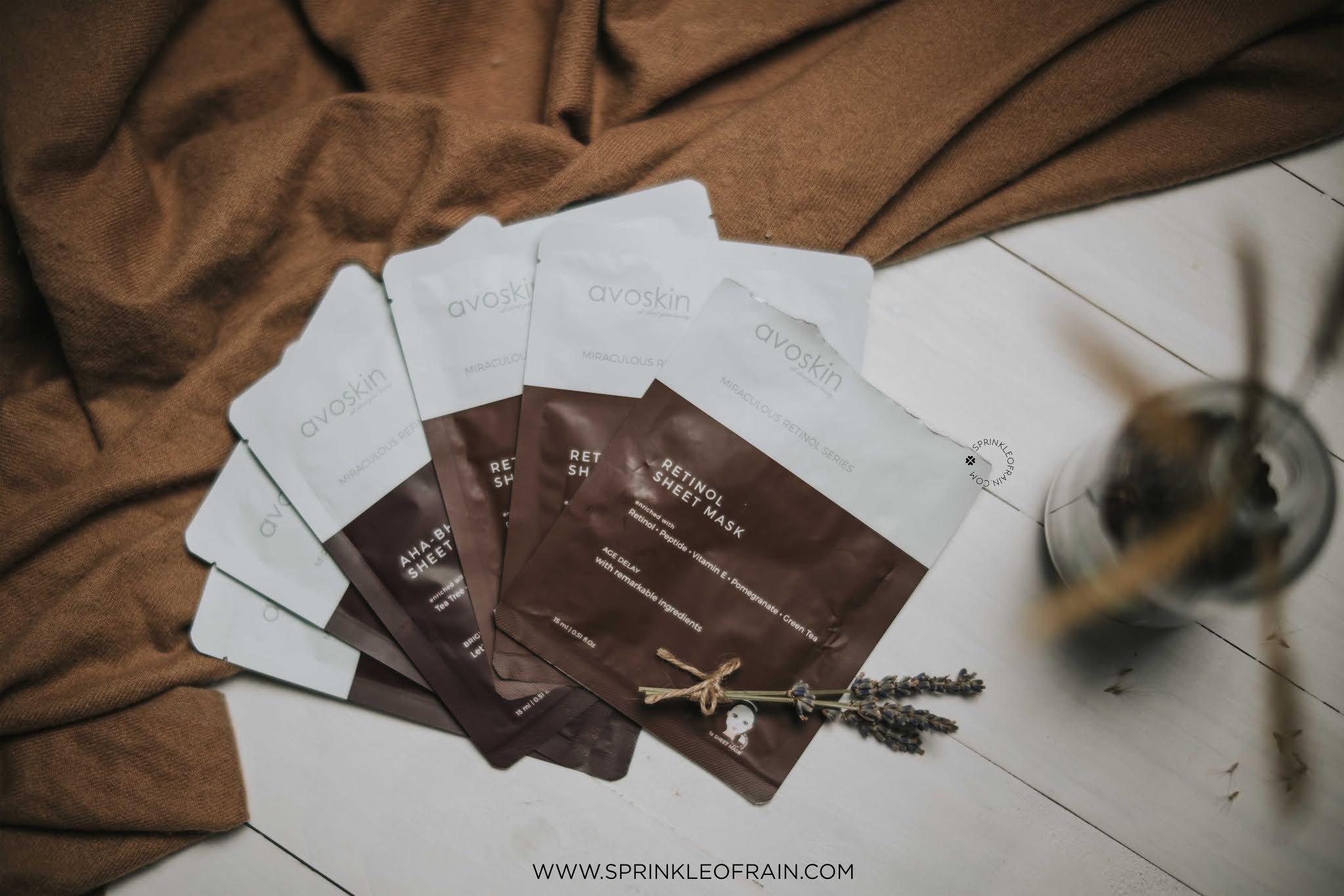 [REVIEW] Avoskin Retinol Sheet Mask dan AHABHAPHA Sheet Mask
