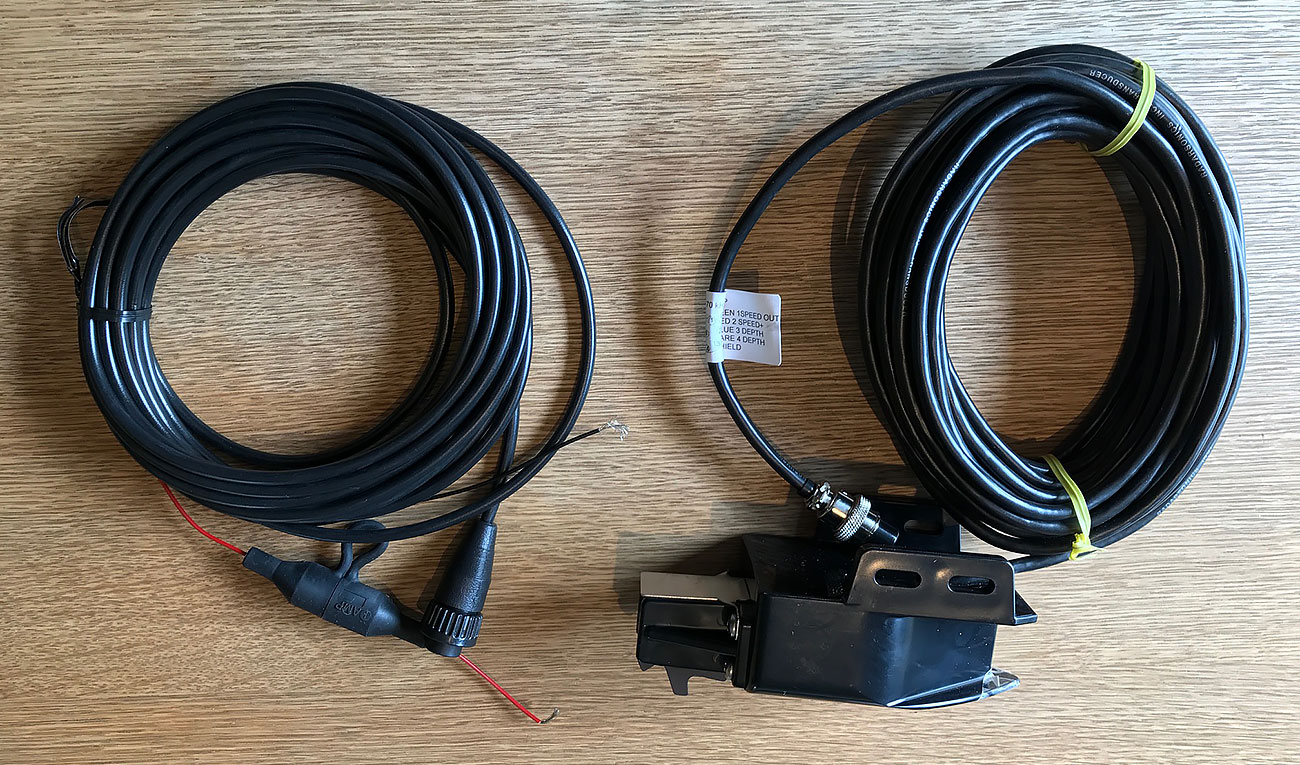 Team Propell fiske Fish Hawk X4D montert i båten