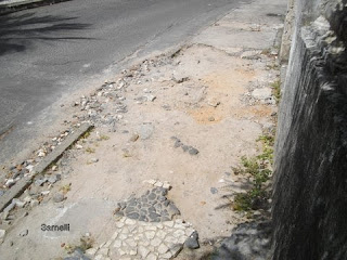 A polêmica das pedras portuguesas A polêmica das pedras portuguesas