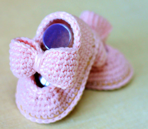 baby booties mary janes Crochet pattern