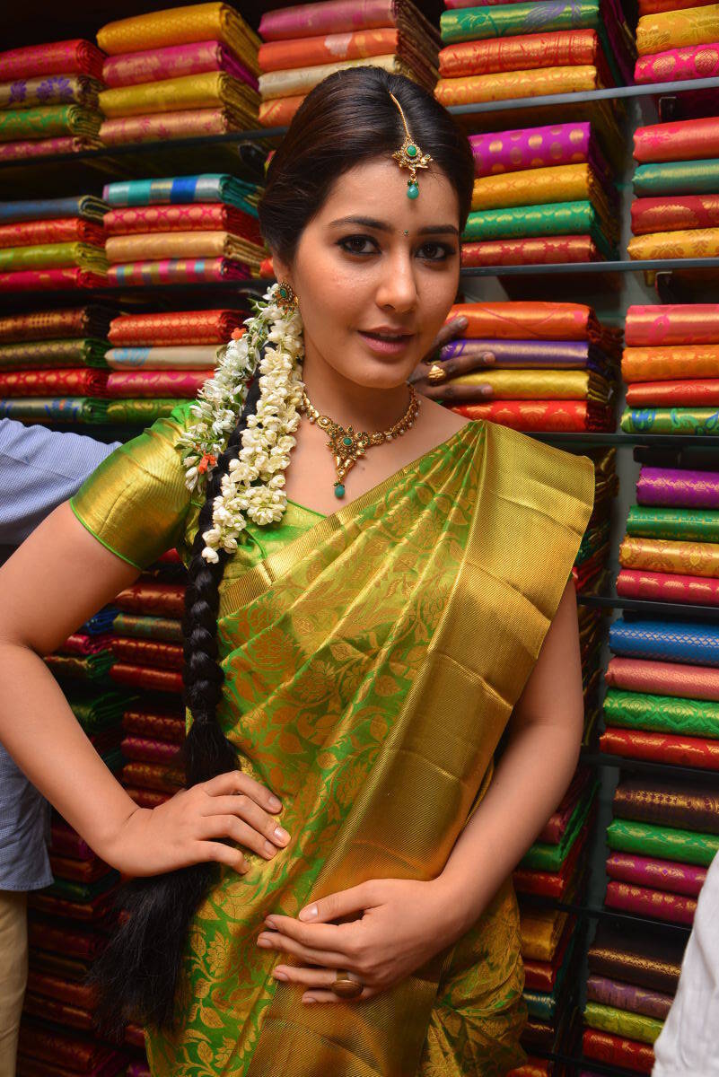 Rashi Khanna Stills In Green Kanchipuram Saree