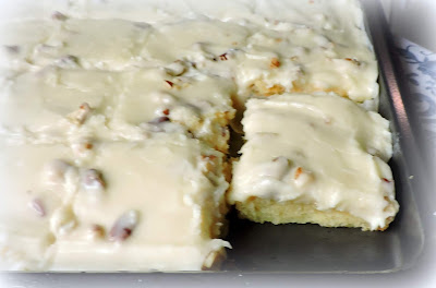 Fudgy Almond Tray Cake