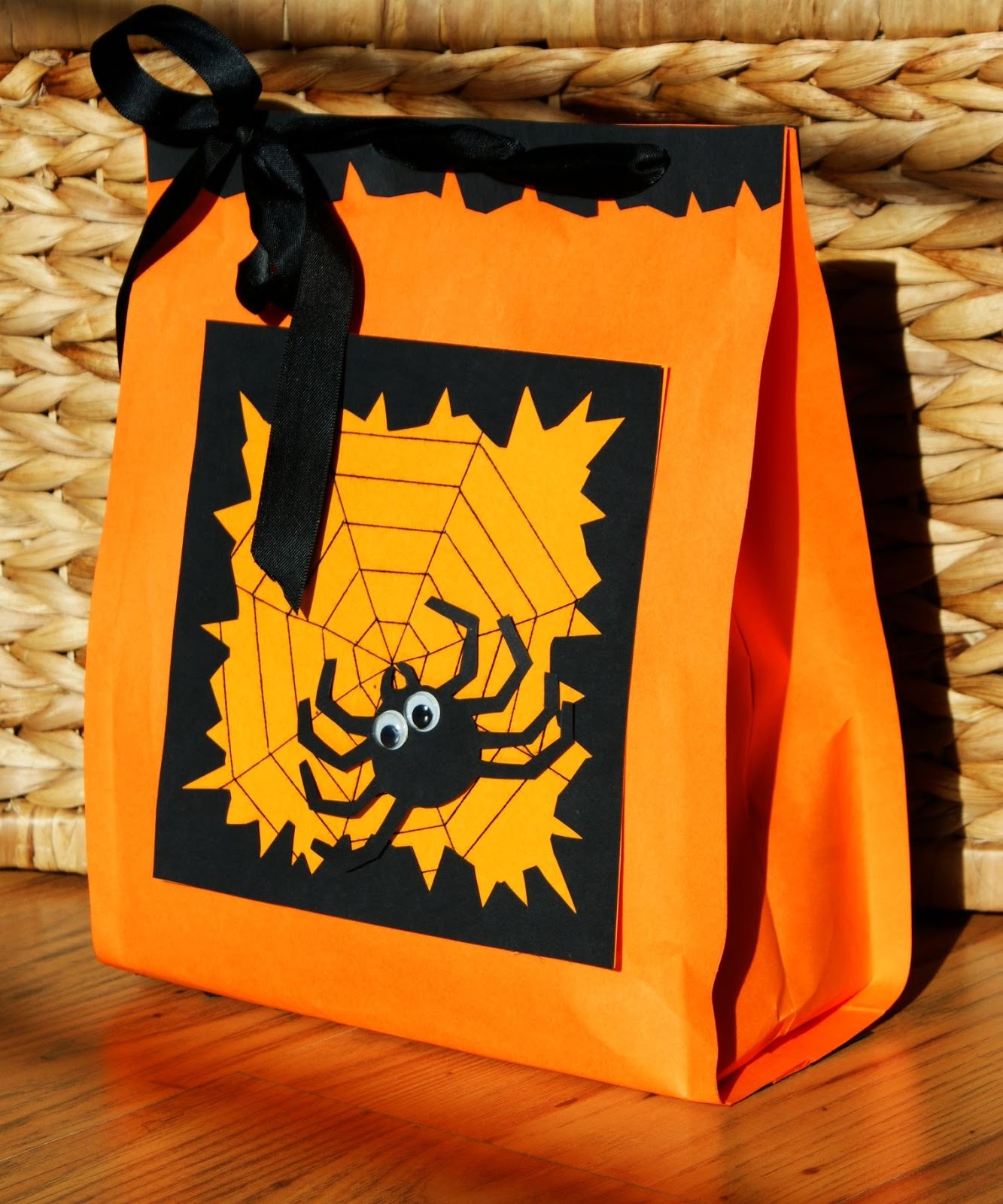 Craft Magic: Handmade Halloween Treats Bags - part 2 - Decorate With