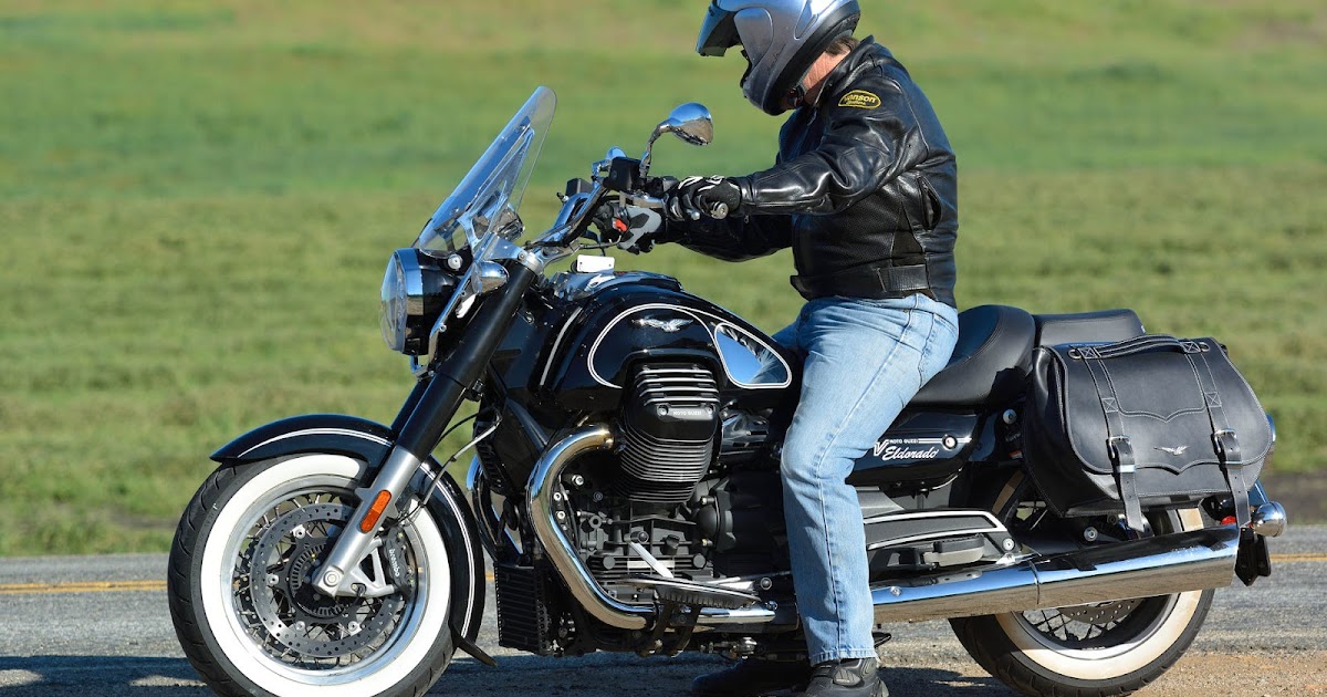 Мотоцикл Moto Guzzi Audace 2017 обзор