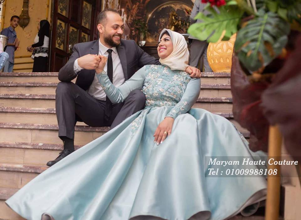 أفضل التصميمات من فساتين الخطوبة التى تناسب المحجبات لعام 2019 فساتين سواريه, فساتين سواريه محجبات, فساتين خطوبة, فساتين 2019, فساتين سواريه بالورد, إتيليه مريم