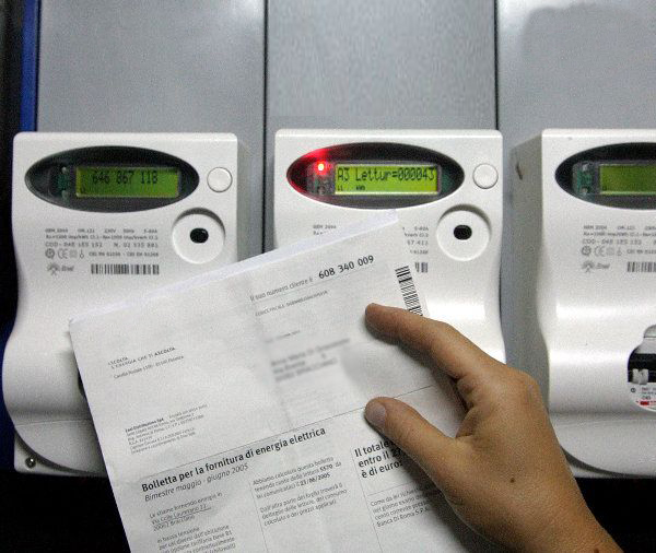 Energia reattiva: cosa è e quanto costa Quanto costa la corrente elettrica