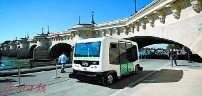 حافلة كهربائية فرنسية بدون سائق " لأول مرة"