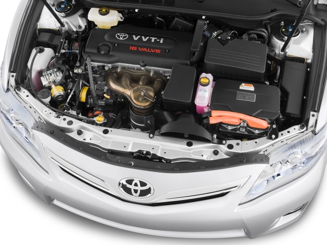 Toyota camry engine compartment