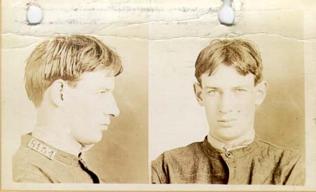 famous alaska stroud alcatraz robert birdman history most prison inmates crime november gained notorious wikipedia 1909 1959 allowed freedom taste