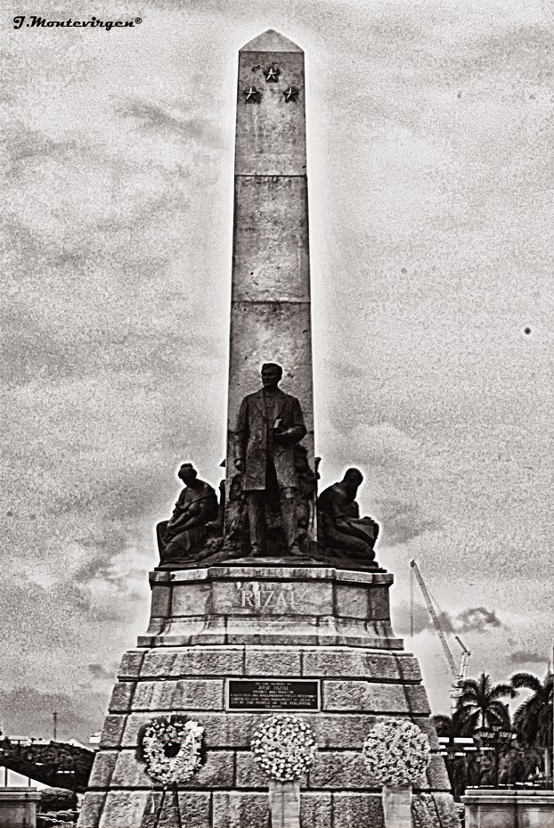 Jose Rizal Statue Luneta