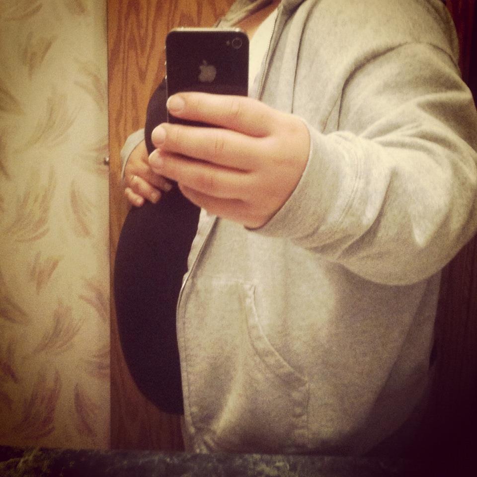 JendaLynne Photography 28 Weeks Pregnant Third Trimester