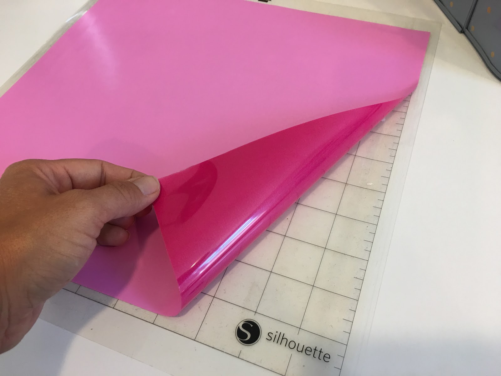 Fix Heat Transfer Vinyl Pressing Lines from Carrier Sheets - Silhouette  School
