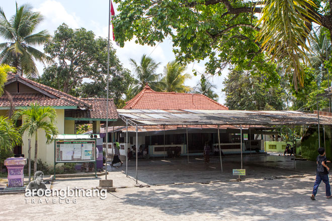 pondok pesantren al kahfi somalangu kebumen