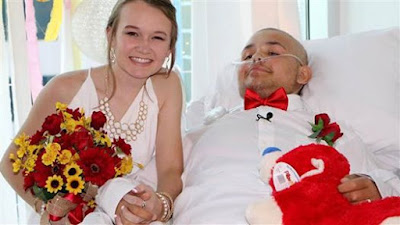 18 year old Cancer patient marries high school sweetheart at Tulsa children’s hospital 18 year old Cancer patient marries high school sweetheart at Tulsa children’s hospital