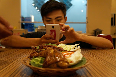 Ero siap menjadi food blogger di Pontianak Ero siap menjadi food blogger di Pontianak