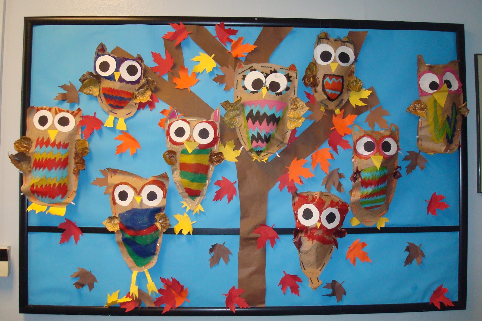 Ongekend Art with Mrs. King: Owl Display BY-25